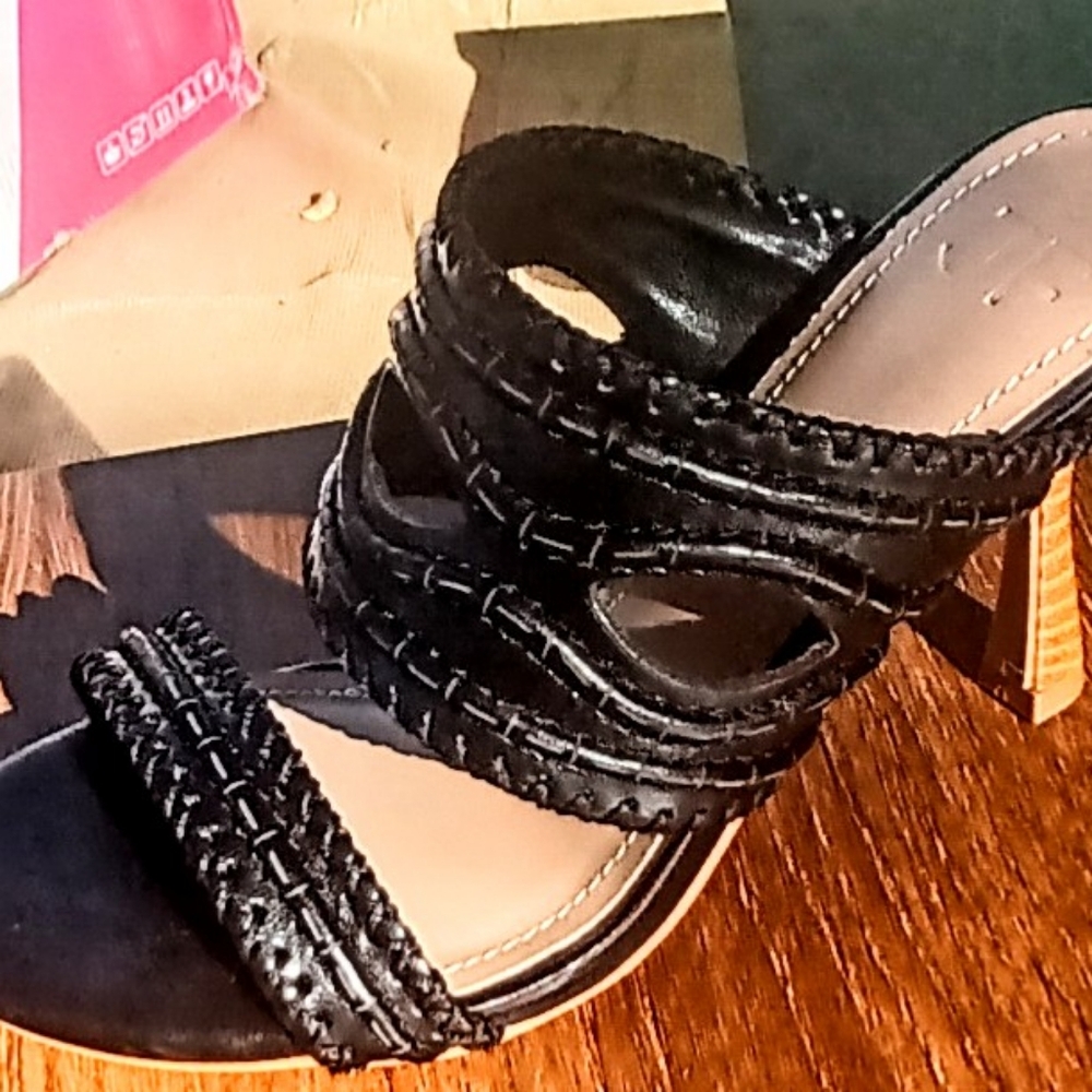 NEW WITHOUT TAG Ladies High heal sandal - Picture 2 of 2